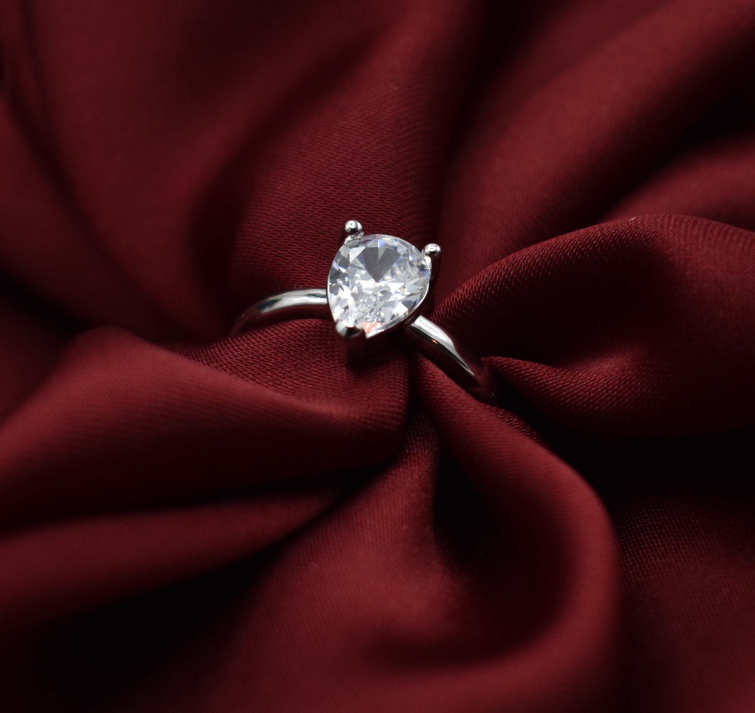 Silver Zircon Rings in Heart, Leaf, Square Shapes – Elegant & Stylish Jewelry