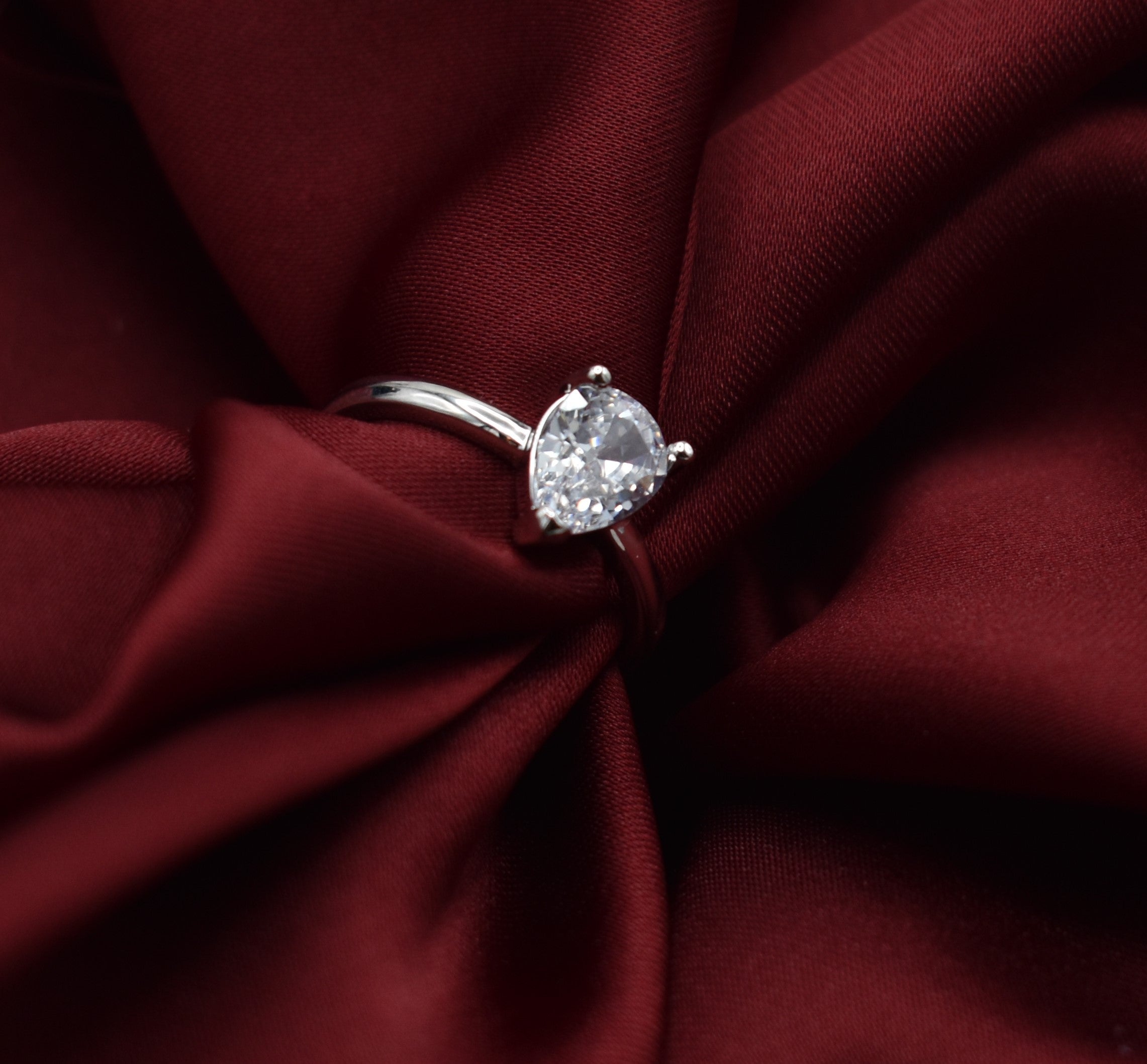 Silver Zircon Rings in Heart, Leaf, Square Shapes – Elegant & Stylish Jewelry