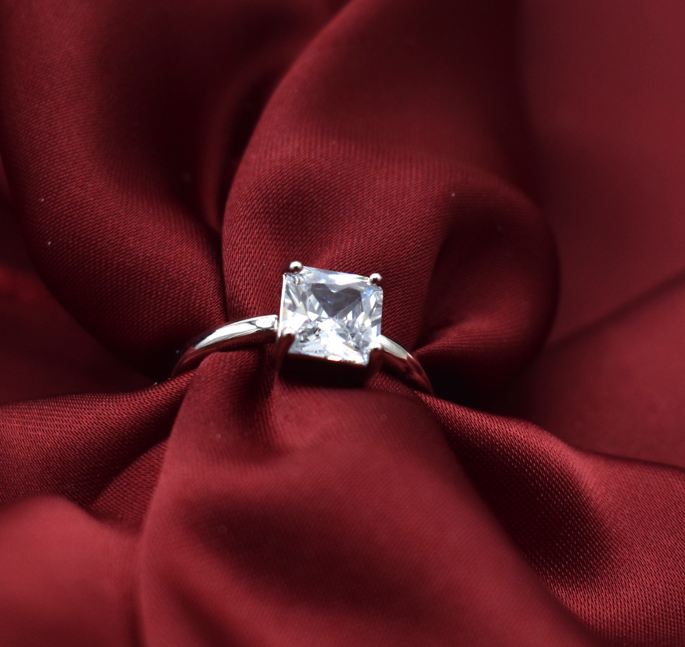 Silver Zircon Rings in Heart, Leaf, Square Shapes – Elegant & Stylish Jewelry