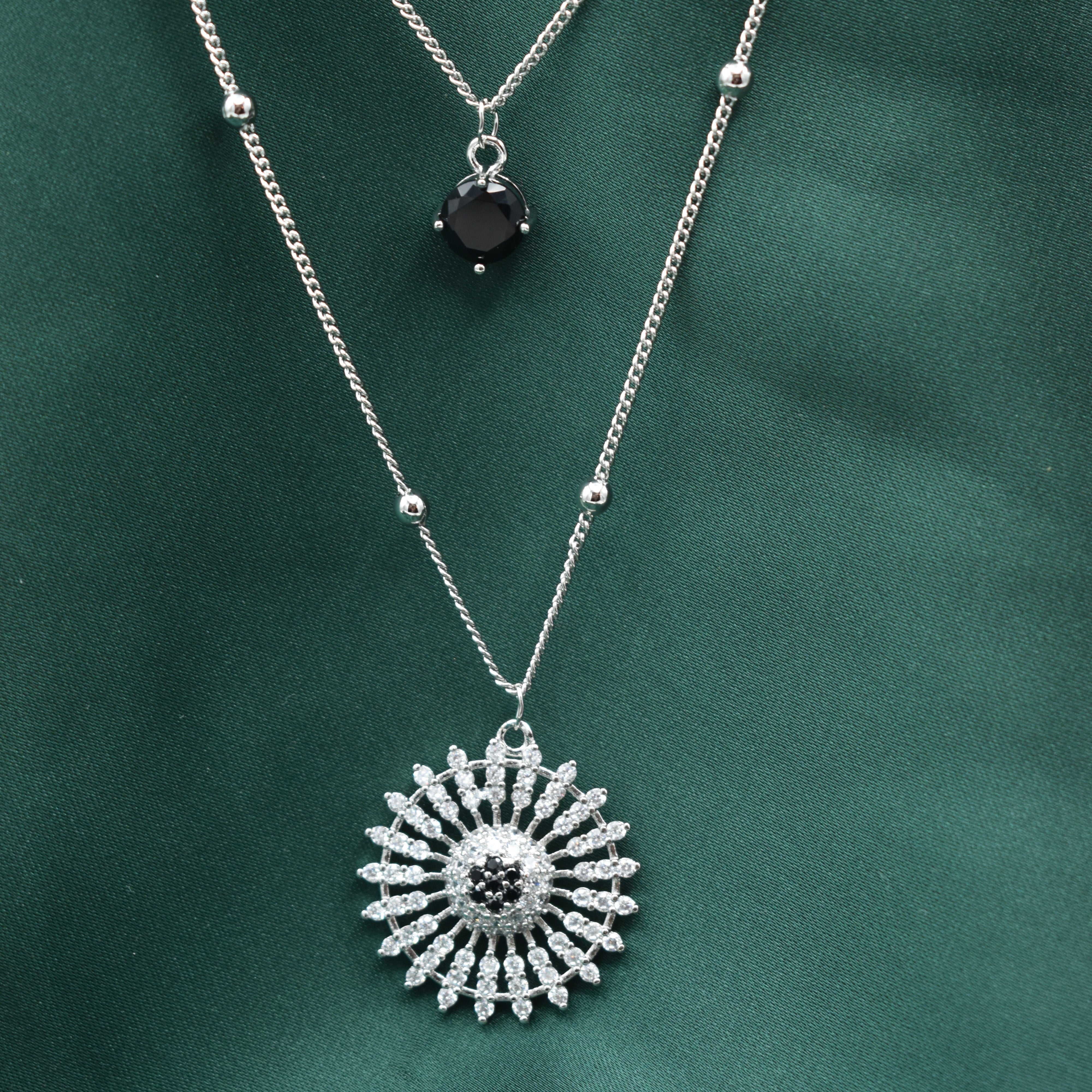 Light Luxury Rotatable Zircon Sunflower Pendant Necklace for Women