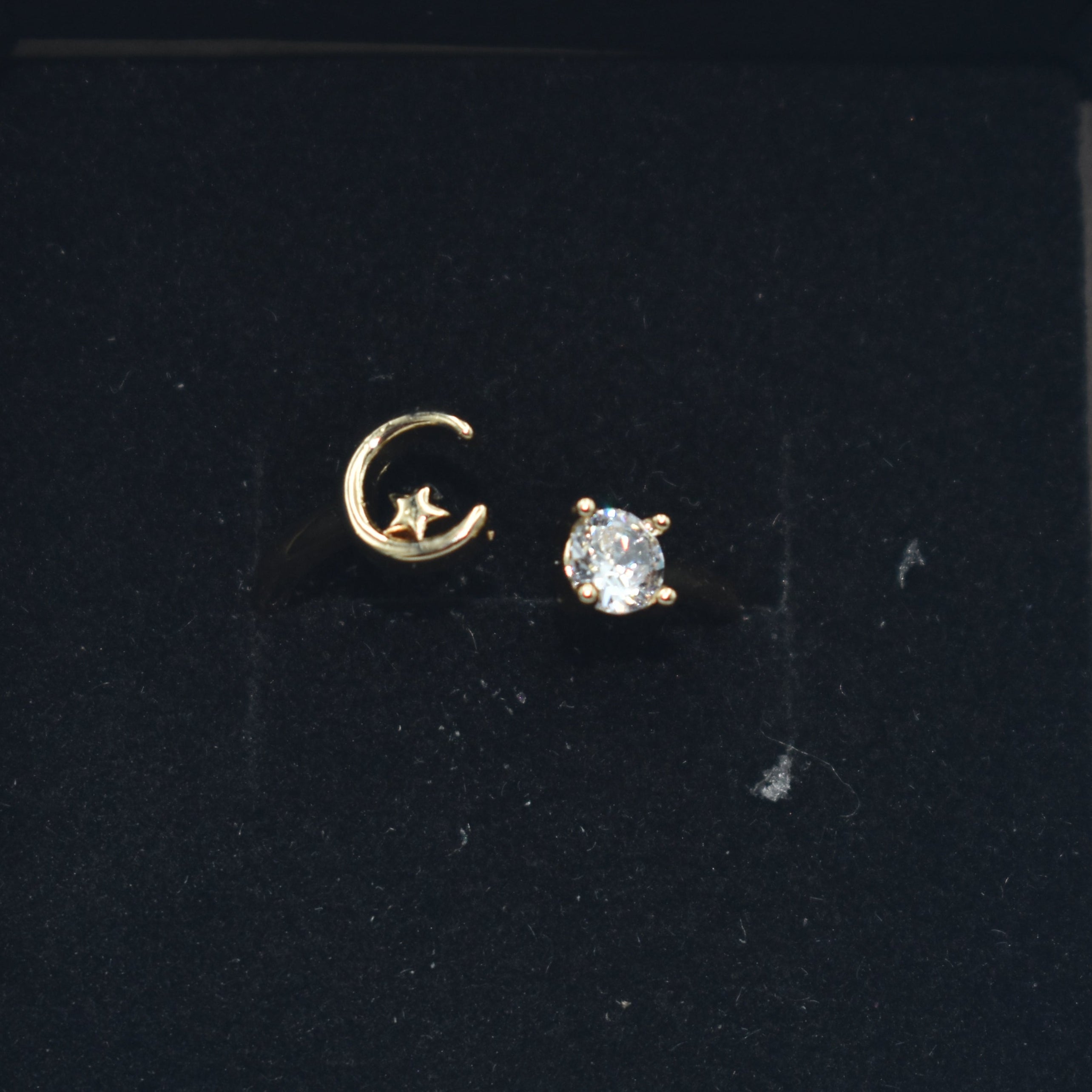 Luxury Zircon Wave Ring – Creative Star Style Design