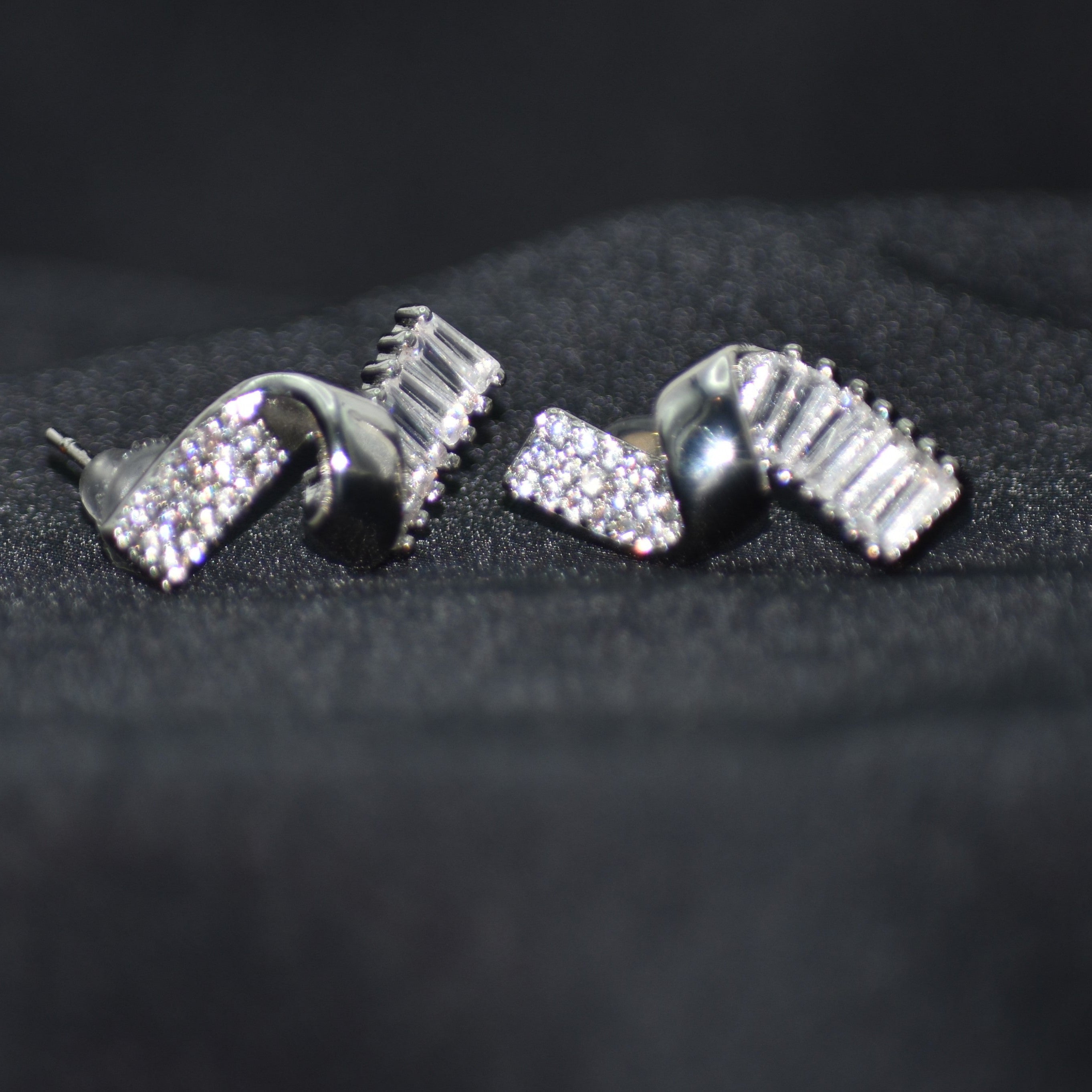 High-Quality Zircon Earrings – Stylish Daily Wear Jewelry