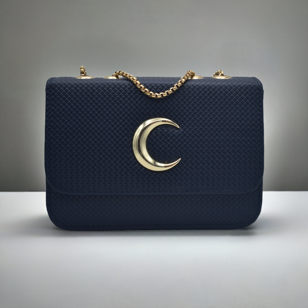 Chain Crossbody Designer Bag – Effortless Style