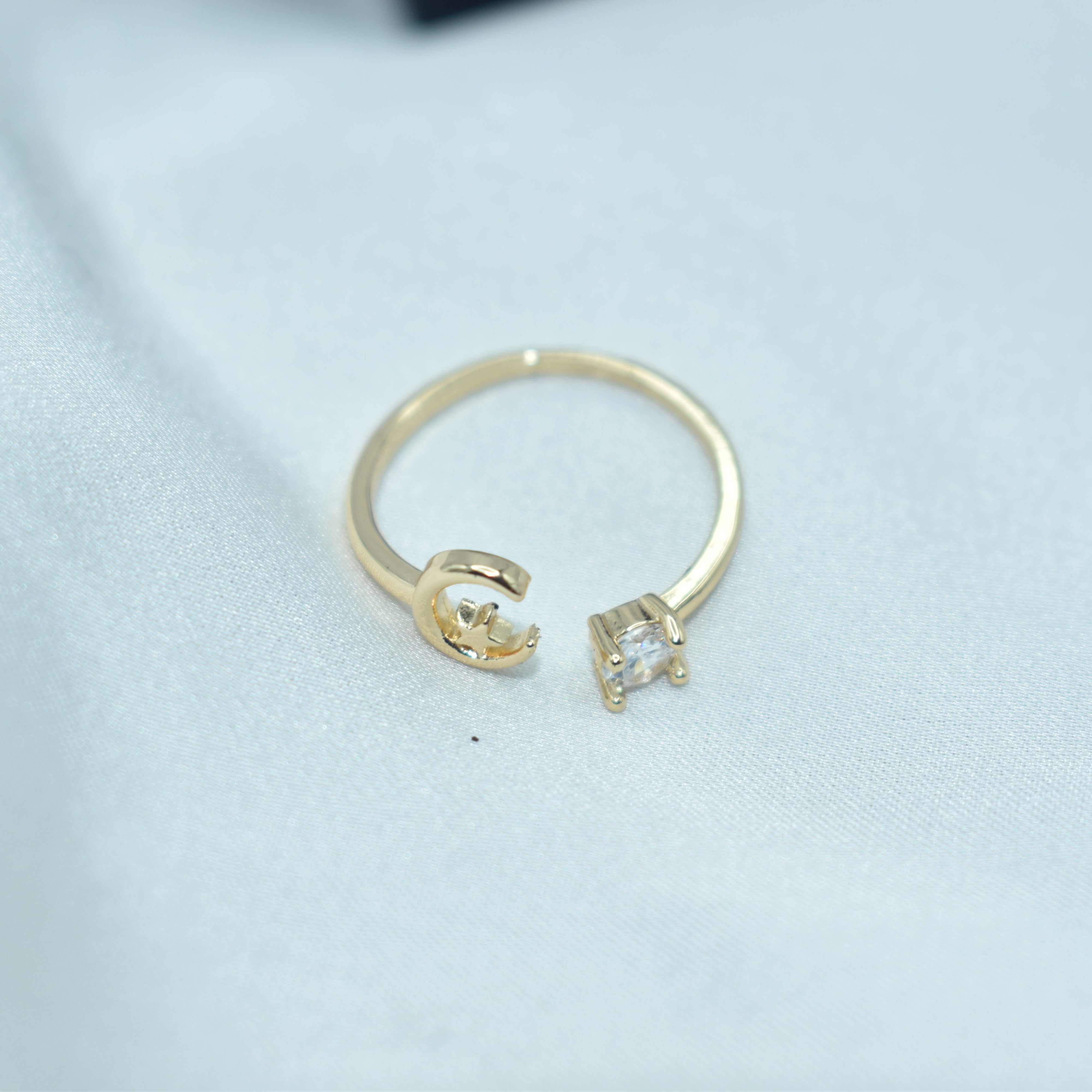 Luxury Zircon Wave Ring – Creative Star Style Design